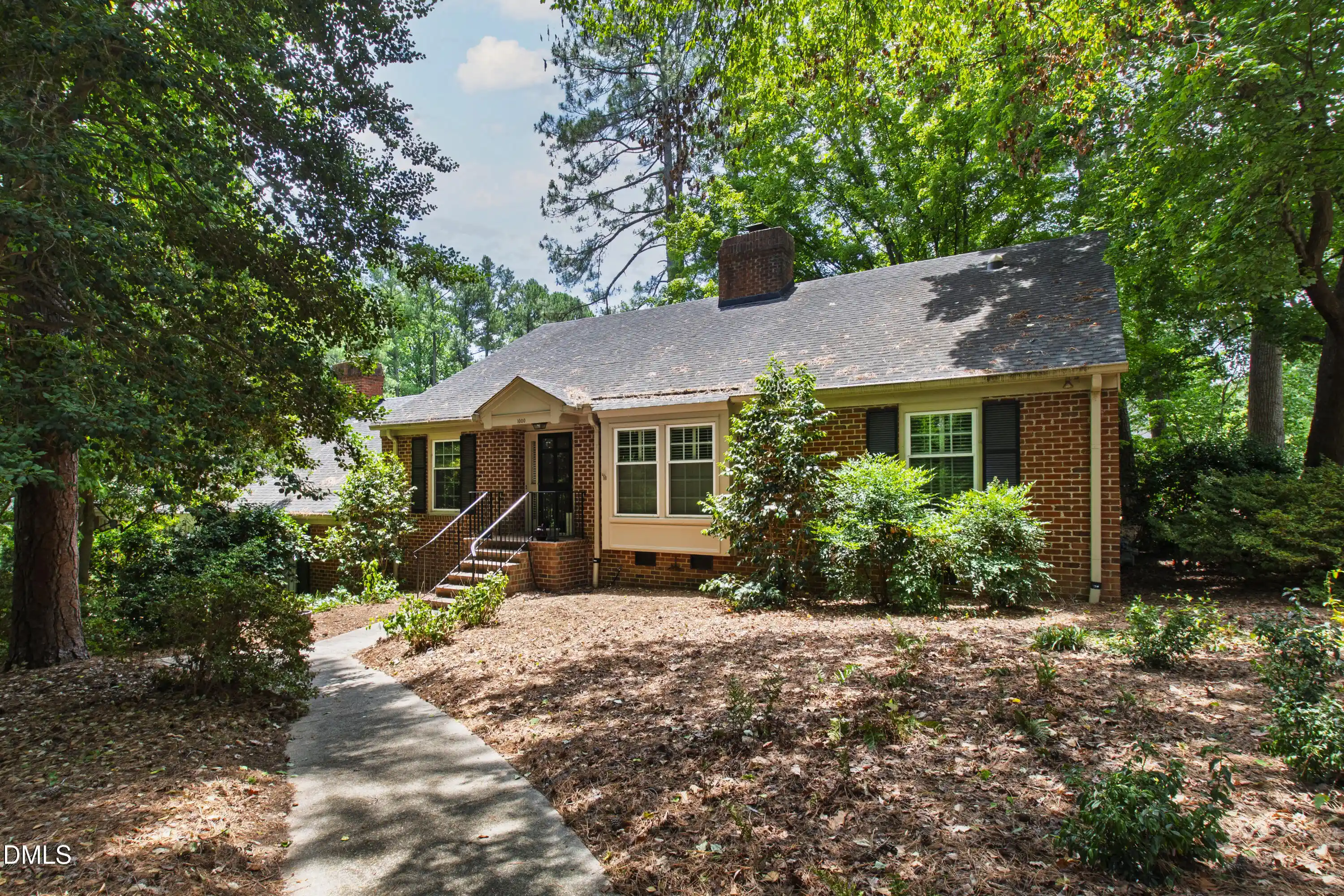 Listing Photo 2 - Condo for sale in 1000 Blenheim Dr located at 1000 Blenheim Dr, Raleigh, NC 27612 - Unit 1000 Blenheim Dr