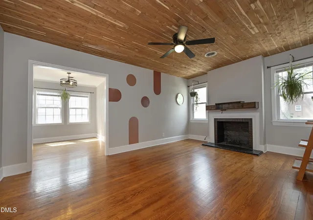 Photo 1 of Single family home for sale at 907 S 2nd Street, Smithfield, NC 27577 | MLS# 10176639 | Listing updated on 2026-09-20