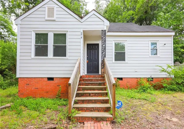 Photo 2 of Single family home for sale at 274 Windsor Dr, Fayetteville, NC 28301 | MLS# 764679 | Listing updated on 2026-09-10