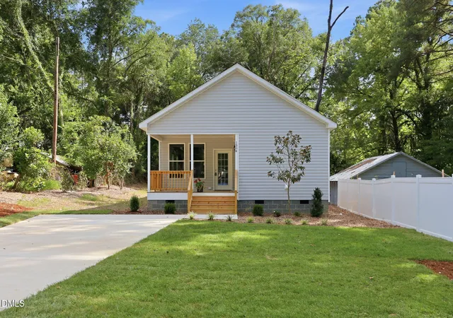 Photo 1 of Single family home for sale at 1304 Goldsboro Ave, Sanford, NC 27330 | MLS# 10176461 | Listing updated on 2026-08-30