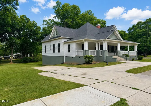 Homes for sale in Oxford, NC | 202 Forest Ave, Oxford, NC 27565 | MLS# 10176858