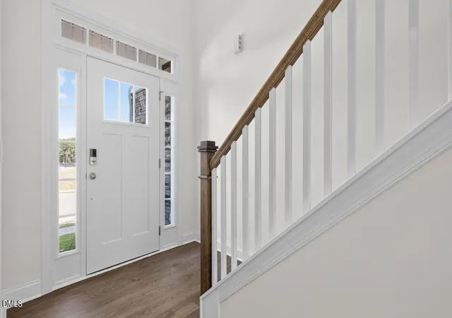 4th image of 409 Falls Bluff Dr, Wake Forest, NC 27587 | MLS# 10175647