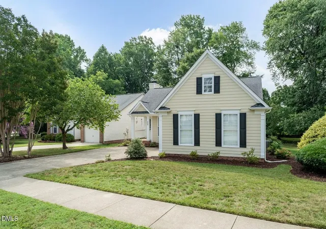Homes for sale in Holly Springs, NC | 113 Gremar Dr, Holly Springs, NC 27540 | MLS# 10178818