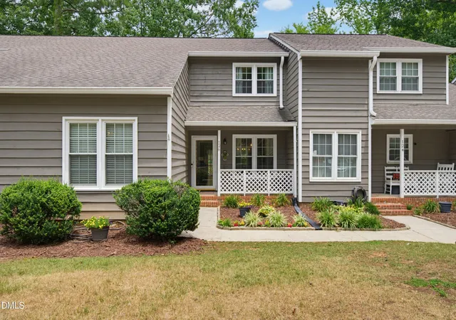 Homes for sale in Cary, NC | 126 Lake Hollow Cir, Cary, NC 27513 | MLS# 10176799