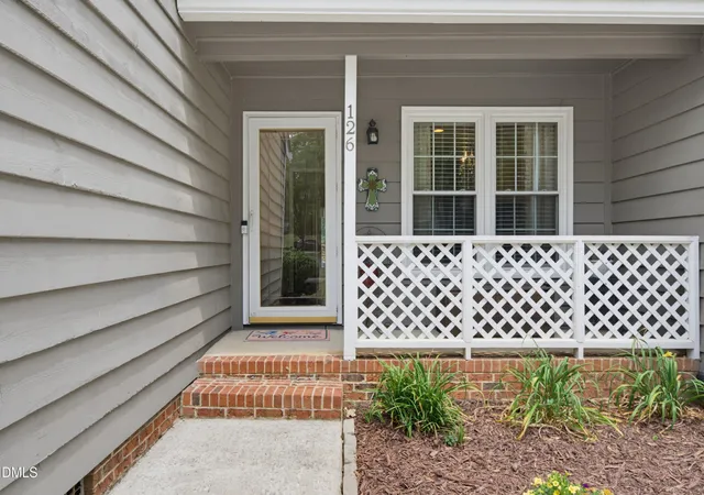 Homes for sale in Cary, NC | 126 Lake Hollow Cir, Cary, NC 27513 | MLS# 10176799