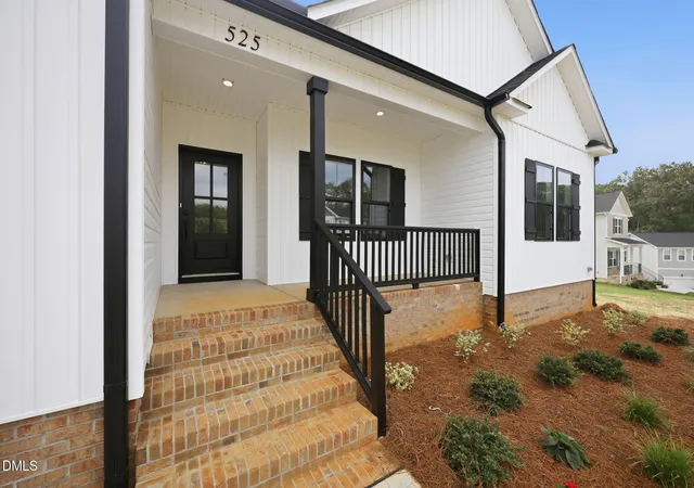 2nd image of 525 Barnes Lndg Dr, Four Oaks, NC 27524 | MLS# 10175817