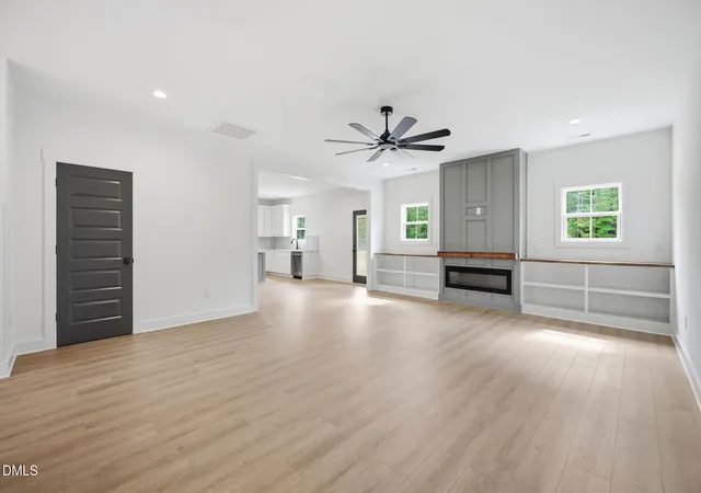 5th image of 525 Barnes Lndg Dr, Four Oaks, NC 27524 | MLS# 10175817