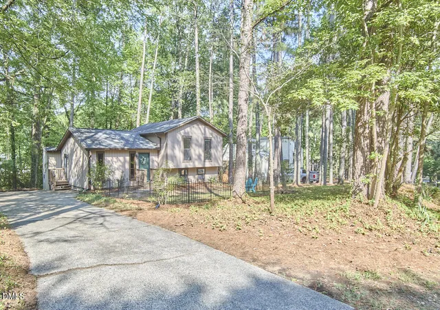 39th image of 1114 Saxony Dr, Durham, NC 27707 | MLS# 10180255