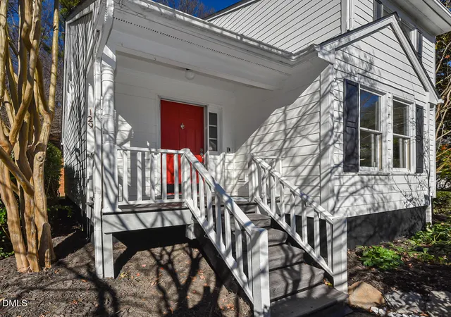 4th image of 129 Weatherhill Pt, Carrboro, NC 27510 | MLS# 10175936
