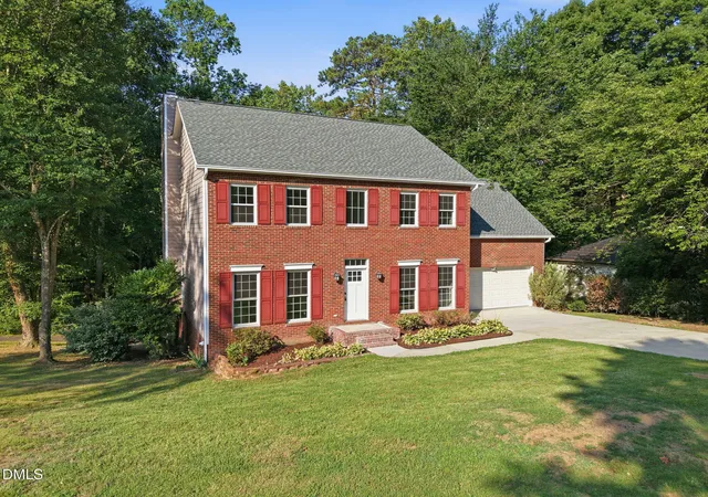 Photo 3 of Sale Pending at 108 Rock Pointe Ln, Cary, NC 27513 | MLS# 10176081 | Listing updated on 2026-09-18