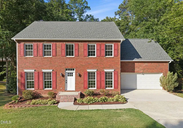 Photo 3 of Sale Pending at 108 Rock Pointe Ln, Cary, NC 27513 | MLS# 10176081 | Listing updated on 2026-09-18