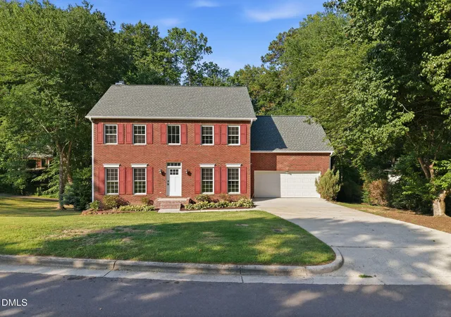 Photo 4 of Sale Pending at 108 Rock Pointe Ln, Cary, NC 27513 | MLS# 10176081 | Listing updated on 2026-09-18