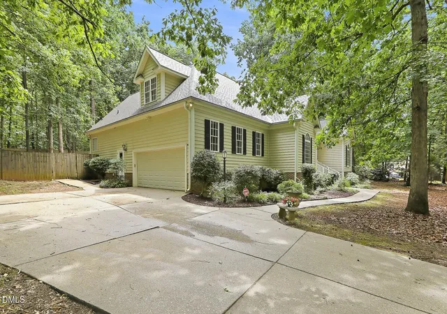 2nd image of 6304 Hilbert Ridge Dr, Holly Springs, NC 27540 | MLS# 10176295