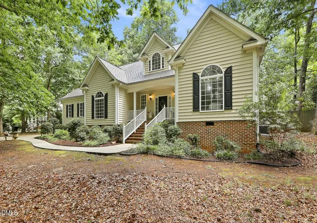 3rd image of 6304 Hilbert Ridge Dr, Holly Springs, NC 27540 | MLS# 10176295