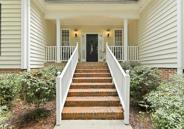4th image of 6304 Hilbert Ridge Dr, Holly Springs, NC 27540 | MLS# 10176295