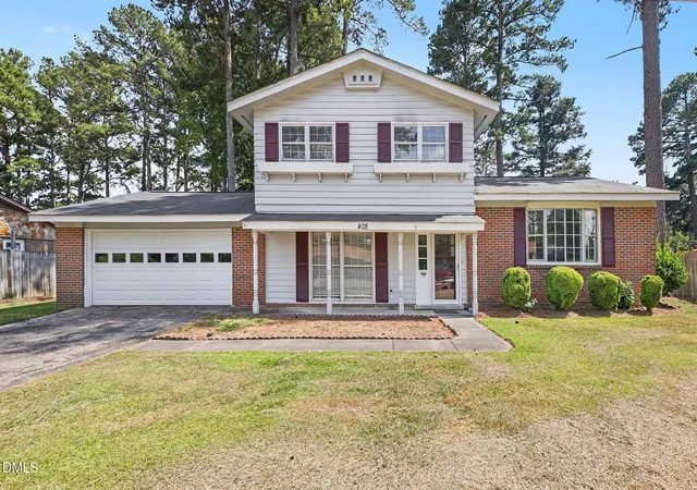 Homes for sale in Selma, NC | 408 Pecan Dr, Selma, NC 27576 | MLS# 10176292