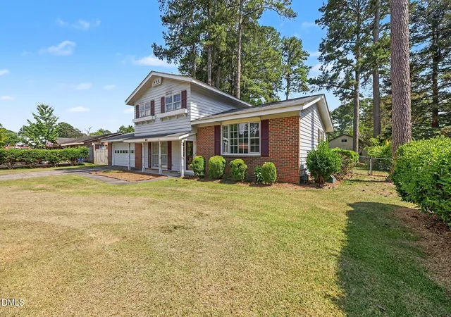 Homes for sale in Selma, NC | 408 Pecan Dr, Selma, NC 27576 | MLS# 10176292