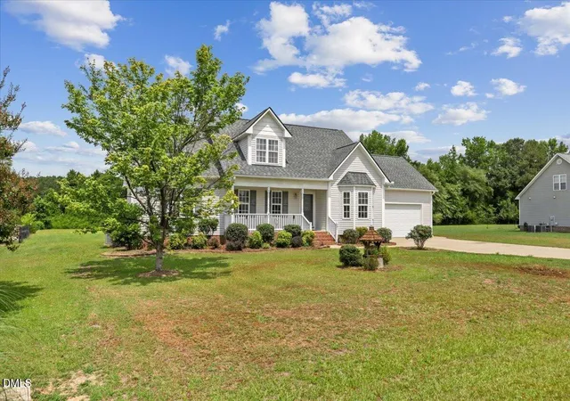 Homes for sale in Smithfield, NC | 201 Jesse Dr, Smithfield, NC 27577 | MLS# 10176836