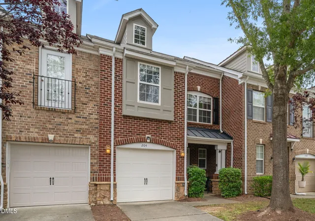 Homes for sale in Cary, NC | 204 Lone Star Wy, Cary, NC 27519 | MLS# 10176893