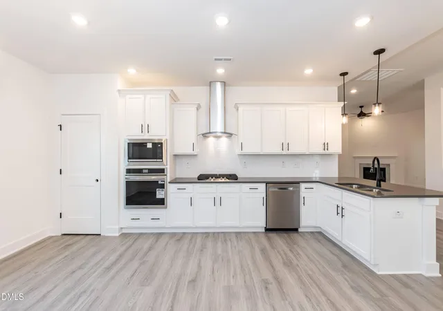 Photo 4 of Single family home for sale at 242 Hidden Pines Dr, Cameron, NC 28326 | MLS# 10175821 | Listing updated on 2026-08-04