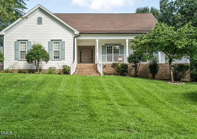 2nd image of 5533 Rolling Field Dr, Garner, NC 27529 | MLS# 10184949