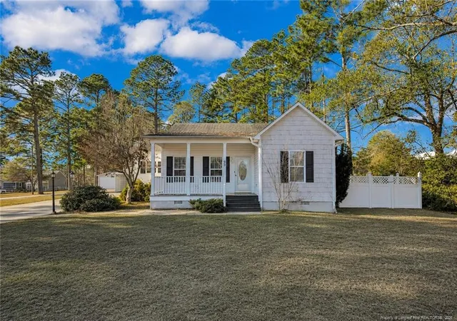 Homes for sale in Saint Pauls, NC | 89 Willoughby Dr, Saint Pauls, NC 28384 | MLS# 764739