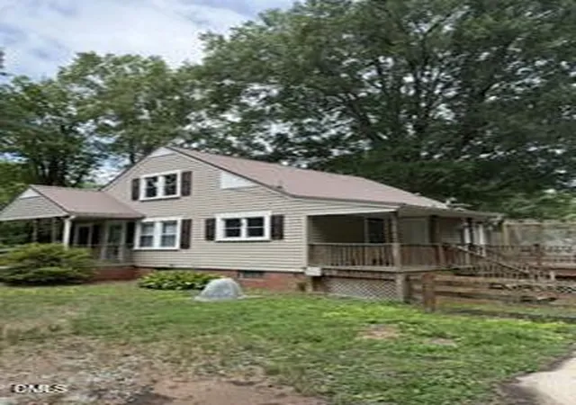 Homes for sale in Roxboro, NC | 949 Oxford Rd, Roxboro, NC 27573 | MLS# 10177090