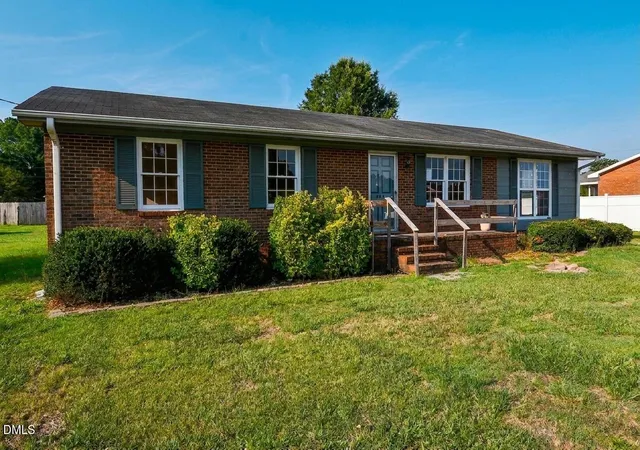 Homes for sale in Erwin, NC | 205 W B St, Erwin, NC 28339 | MLS# 10176090
