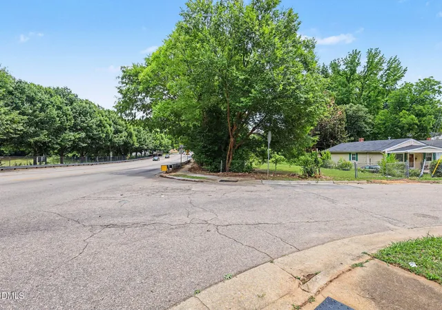 4th image of 1001 Gregg St, Raleigh, NC 27601 | MLS# 10176604