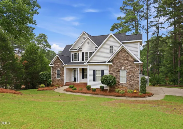 3rd image of 2600 Buckingham Dr, Sanford, NC 27330 | MLS# 10175849
