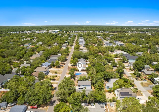 Homes for sale in Oak Island, NC | 122 Ne 37Th St, Oak Island, NC 28465 | MLS# 10178403