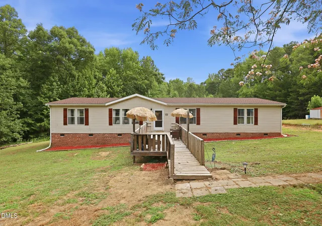 Homes for sale in Mebane, NC | 5218 Divine Ln, Mebane, NC 27302 | MLS# 10177078