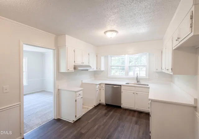 Photo 3 of Single family home for sale at 6641 Lynndale Dr, Raleigh, NC 27612 | MLS# 10175863 | Listing updated on 2026-09-17