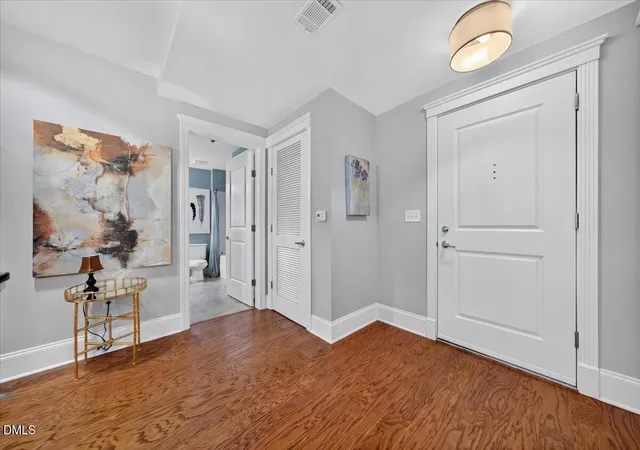 5th image of 222 Glenwood Ave, Raleigh, NC 27603