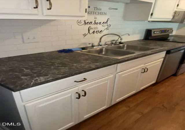 4th image of 2328 W Vandalia Rd, Greensboro, NC 75109