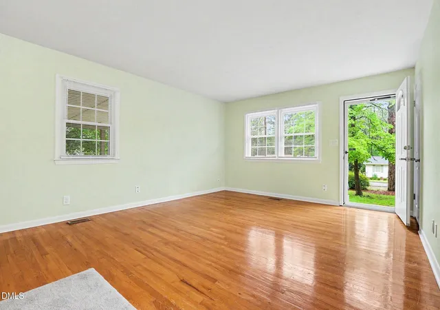 Photo 4 of Sale Pending at 645 N Page St, Southern Pines, NC 28387 | MLS# 10176115 | Listing updated on 2026-08-20