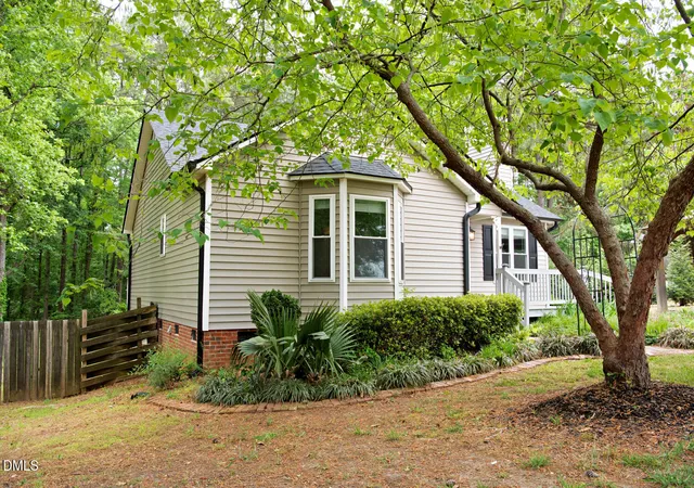 Photo 4 of Sale Pending at 4001 Rockside Hills Dr, Raleigh, NC 27603 | MLS# 10176367 | Listing updated on 2026-07-18