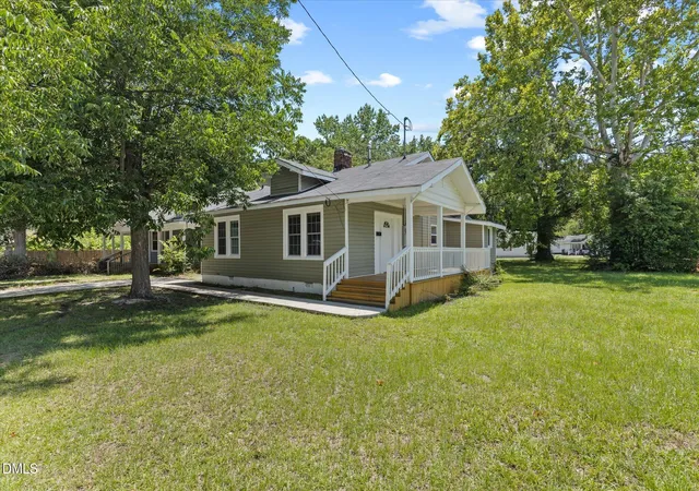 Photo 3 of Single family home for sale at 429 S Mercer St, Rocky Mount, NC 27801 | MLS# 10176856 | Listing updated on 2026-08-24