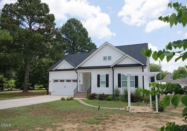 Photo 3 of Single family home for sale at 1004 Butler Dr, Erwin, NC 28339 | MLS# 10175958 | Listing updated on 2026-08-26