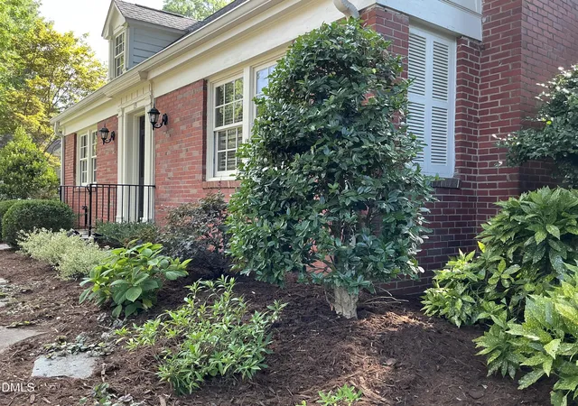 Photo 3 of Sale Pending at 119 Montgomery St, Raleigh, NC 27607 | MLS# 10178501 | Listing updated on 2026-09-05