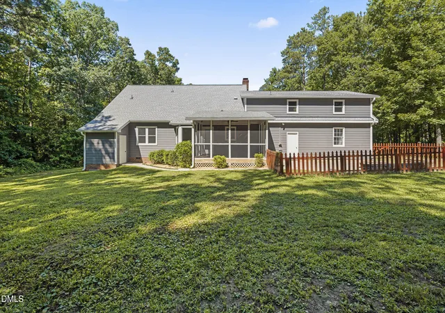 Photo 4 of Sale Pending at 10605 Gardenia Ct, Raleigh, NC 27603 | MLS# 10177762 | Listing updated on 2026-10-06