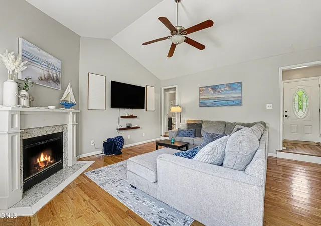 Photo 4 of Single family home for sale at 1028 Forest Glen Dr, Raleigh, NC 27603 | MLS# 10176148 | Listing updated on 2026-09-19