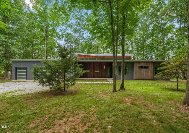 Photo 3 of Single family home for sale at 928 Shorefront Ln, Hillsborough, NC 27278 | MLS# 10177230 | Listing updated on 2026-07-27