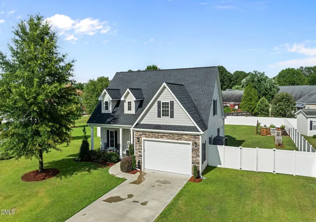 Photo 4 of Sale Pending at 905 N Baden Ct, Goldsboro, NC 27534 | MLS# 10176135 | Listing updated on 2026-09-18