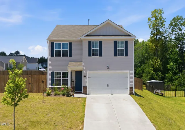 Homes for sale in Sanford, NC | 3203 Finch Ct, Sanford, NC 27332 | MLS# 10176222
