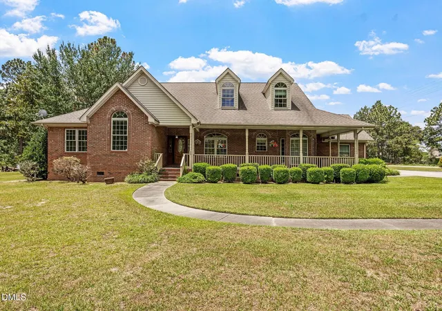 Homes for sale in Bunnlevel, NC | 20 Senter Ln, Bunnlevel, NC 28323 | MLS# 10176390