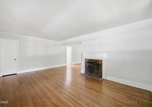 Photo 4 of Single family home for sale at 912 Virginia Ave, Burlington, NC 27217 | MLS# 10176287 | Listing updated on 2026-09-17