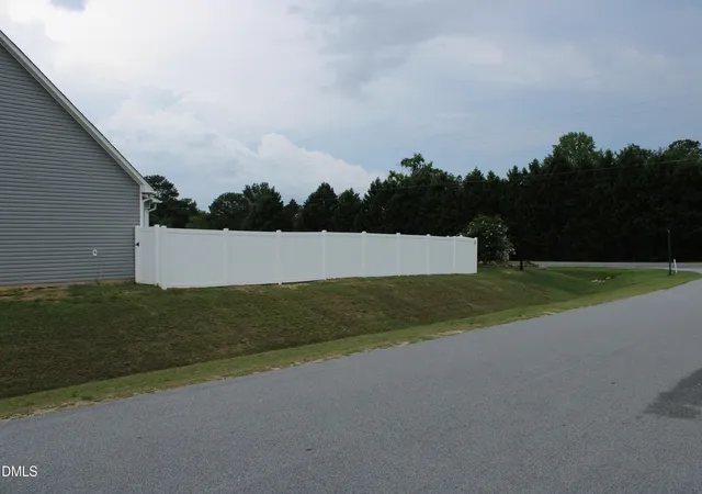 4th image of 20 E Sand Luggs Ct, Angier, NC 27501 | MLS# 10181075