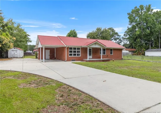 Homes for sale in Saint Pauls, NC | 344 S 4Th St, Saint Pauls, NC 28384 | MLS# 764447