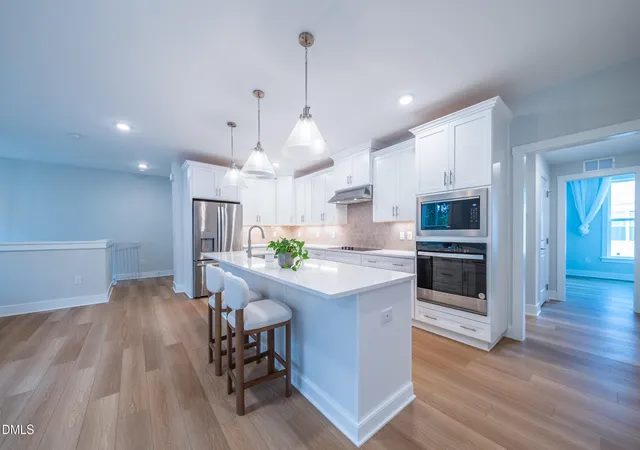 2nd image of 11548 Helmond Wy #110, Raleigh, NC 27617 | MLS# 10177244